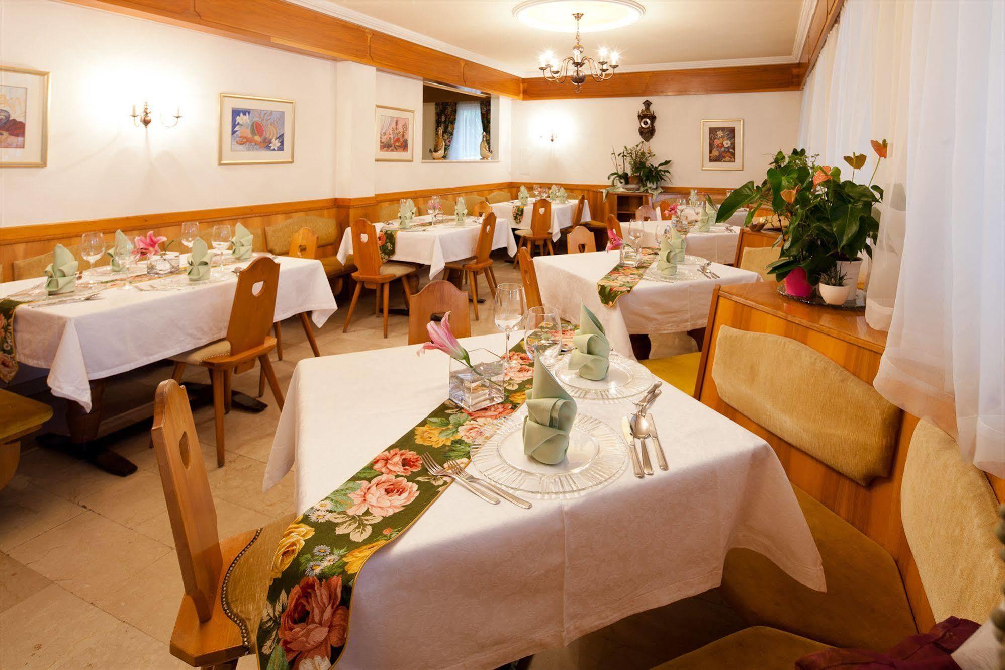 Hotel Aster Merano Exterior foto