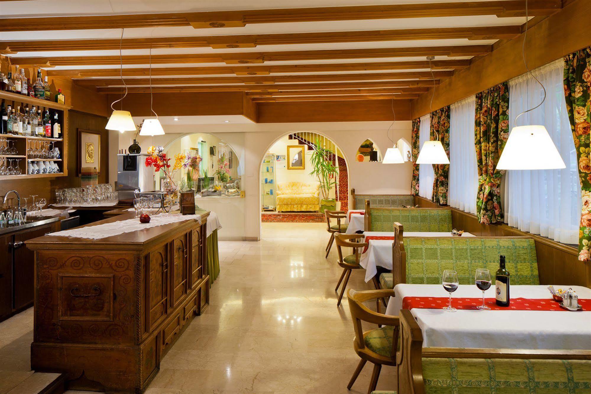 Hotel Aster Merano Exterior foto